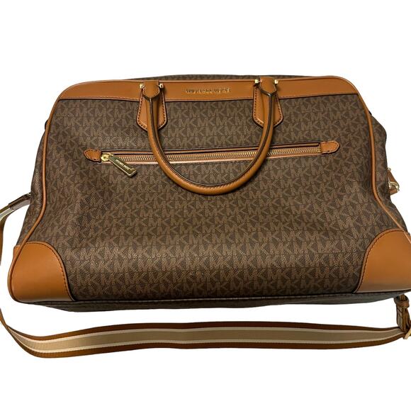 Michael Kors Women's LG Weekender Overnight travel oversize Bag - Picture 1 of 7